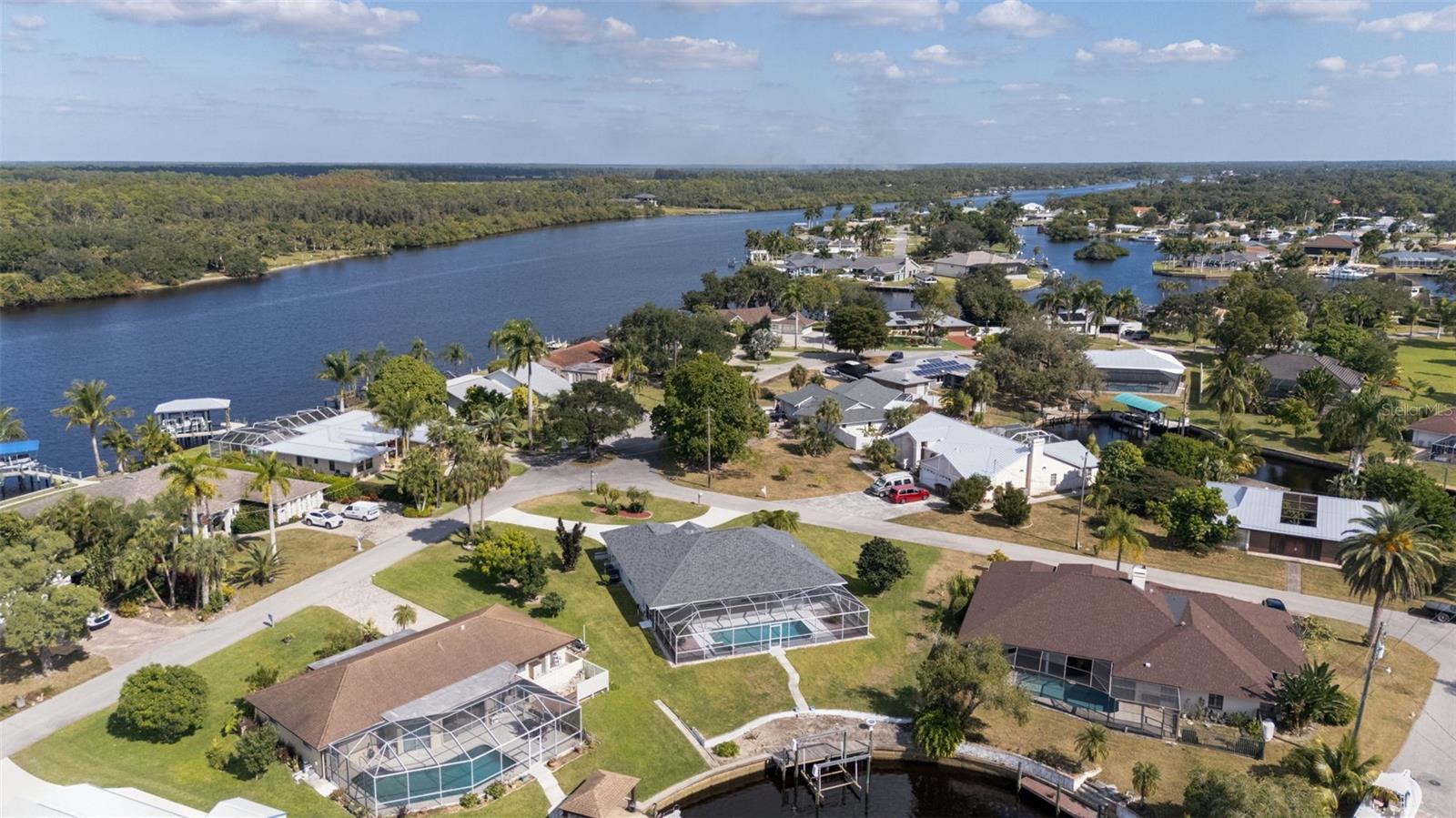 RIVER FOREST ISLAND - Residential