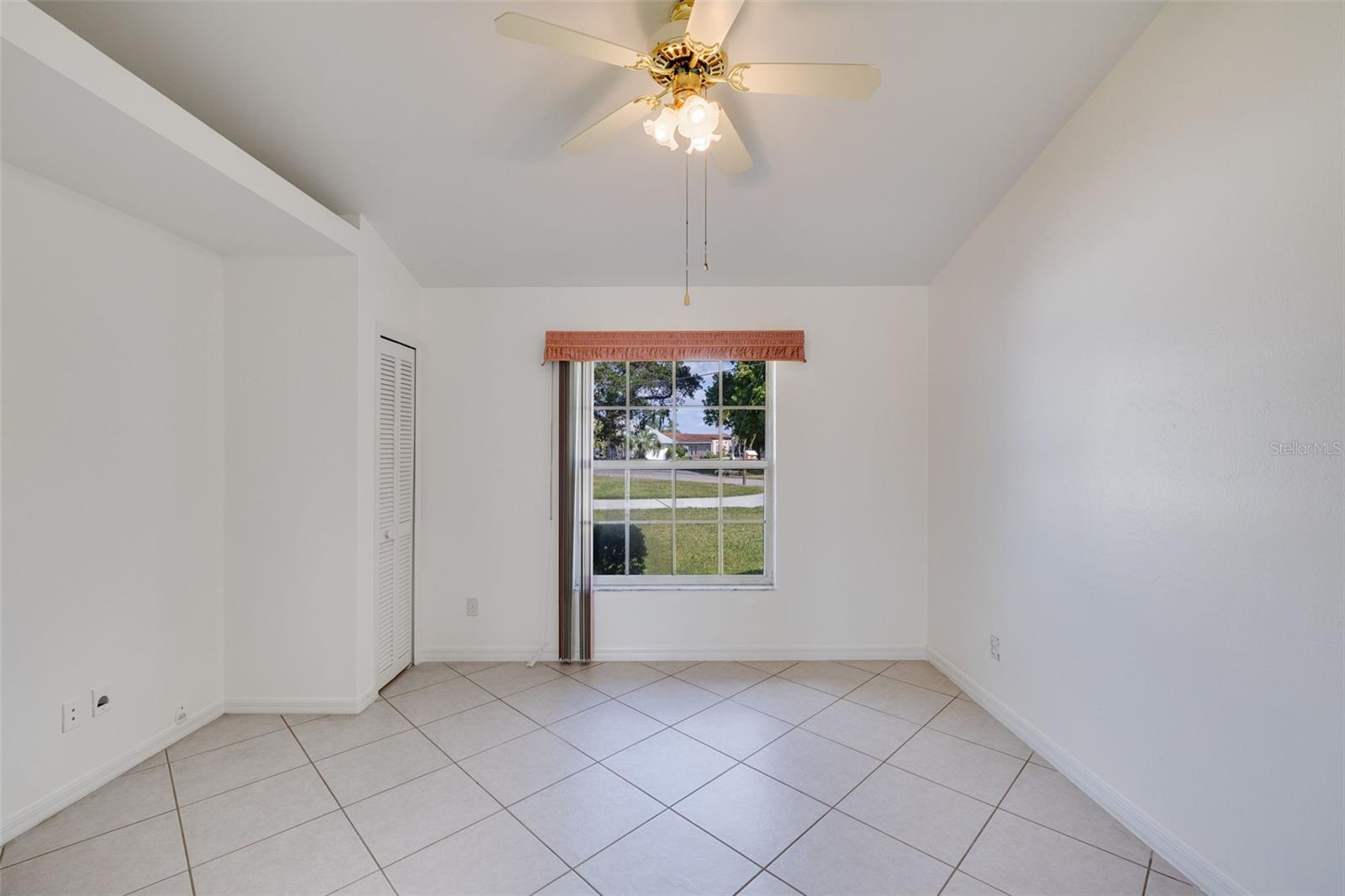 RIVER FOREST ISLAND - Residential