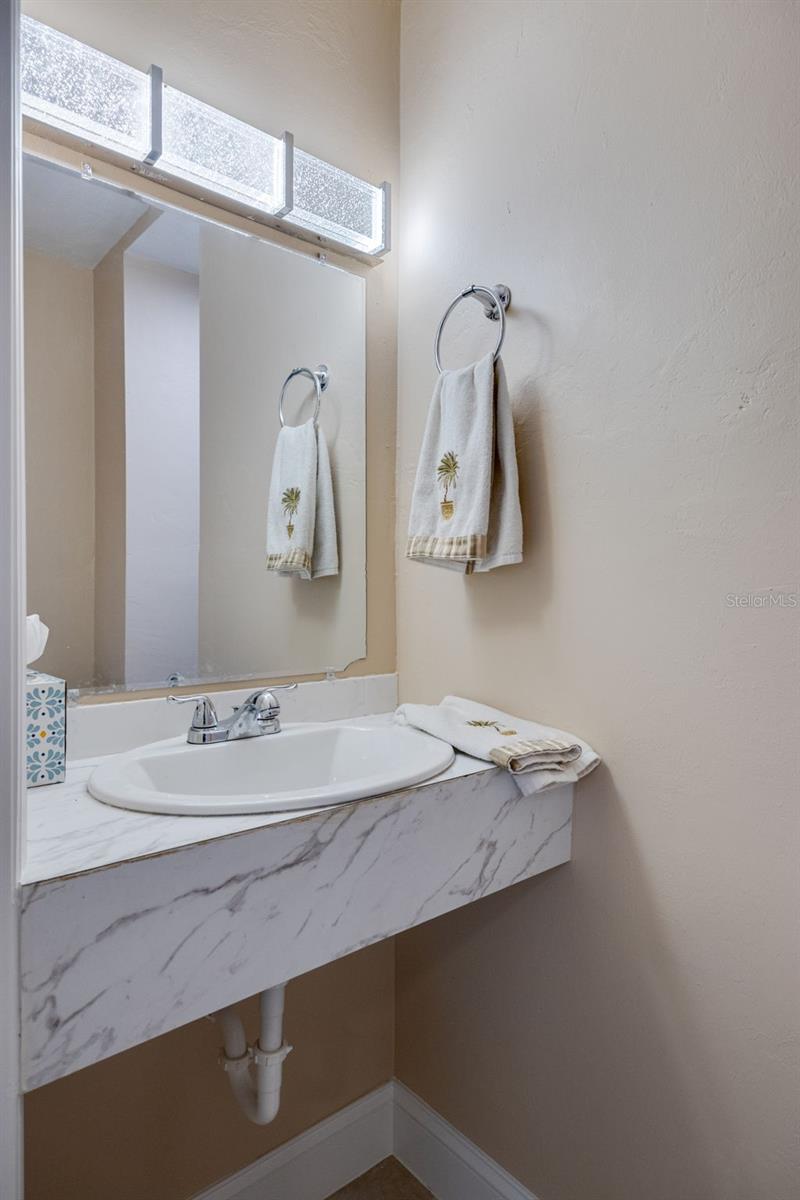 RIVER FOREST ISLAND - Residential