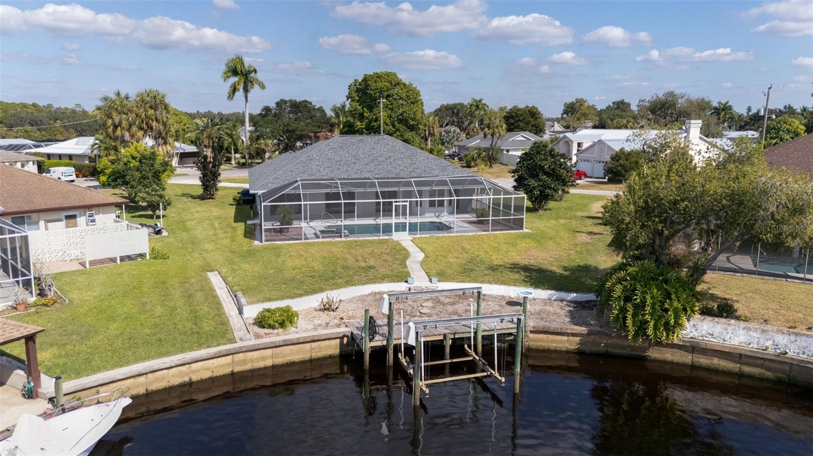 RIVER FOREST ISLAND - Residential