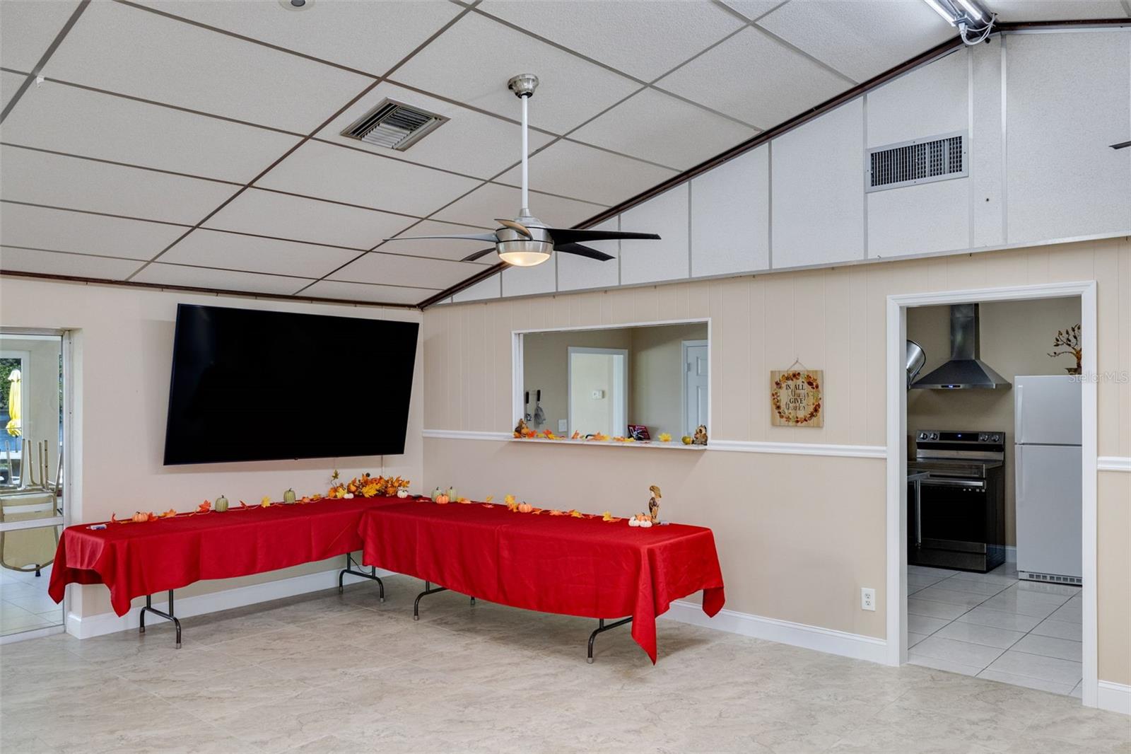 RIVER FOREST ISLAND - Residential