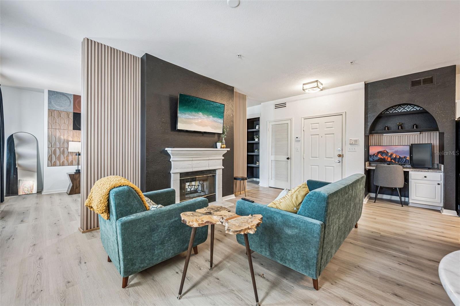 UPTOWN PLACE CONDO - Residential