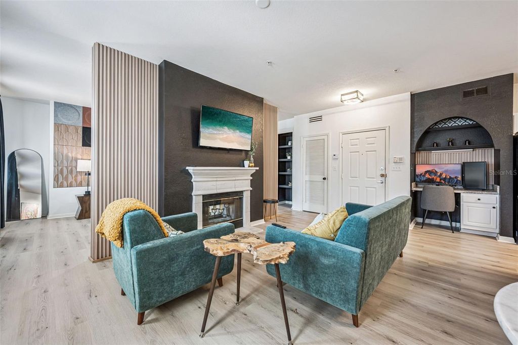 Photo of 911 N Orange Avenue #548, Orlando, FL 32801 (MLS # O6375230)