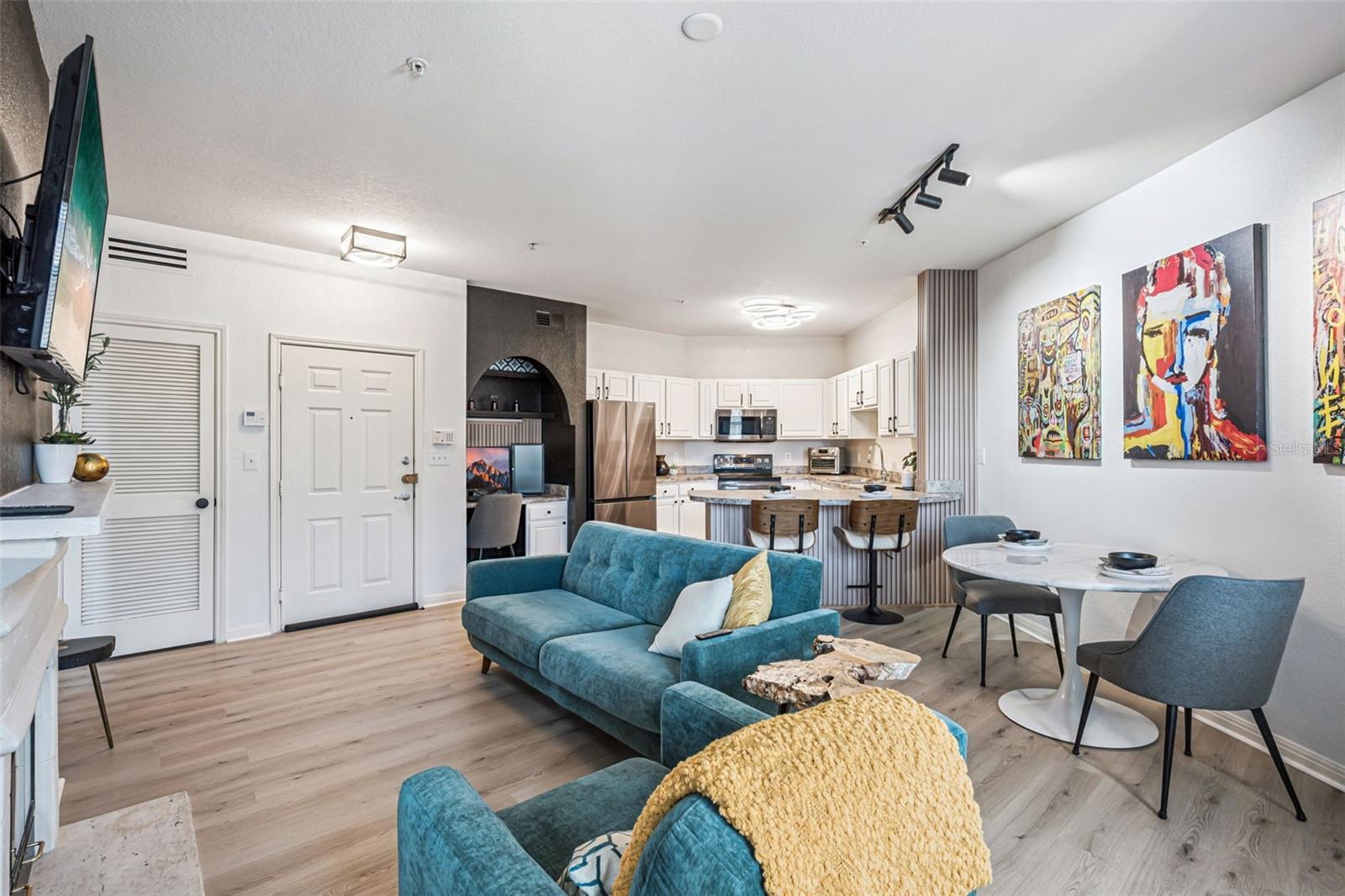 UPTOWN PLACE CONDO - Residential