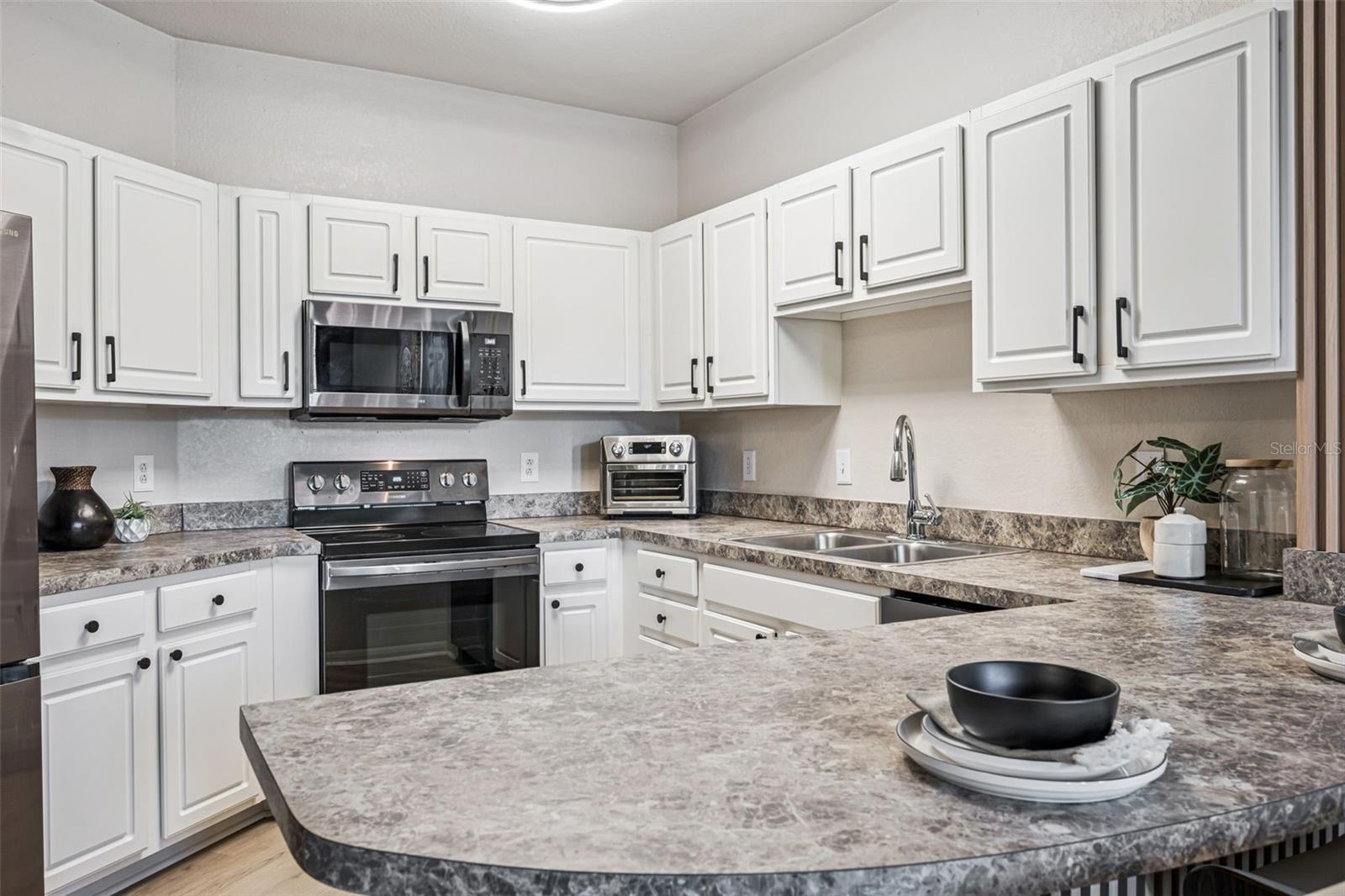 UPTOWN PLACE CONDO - Residential