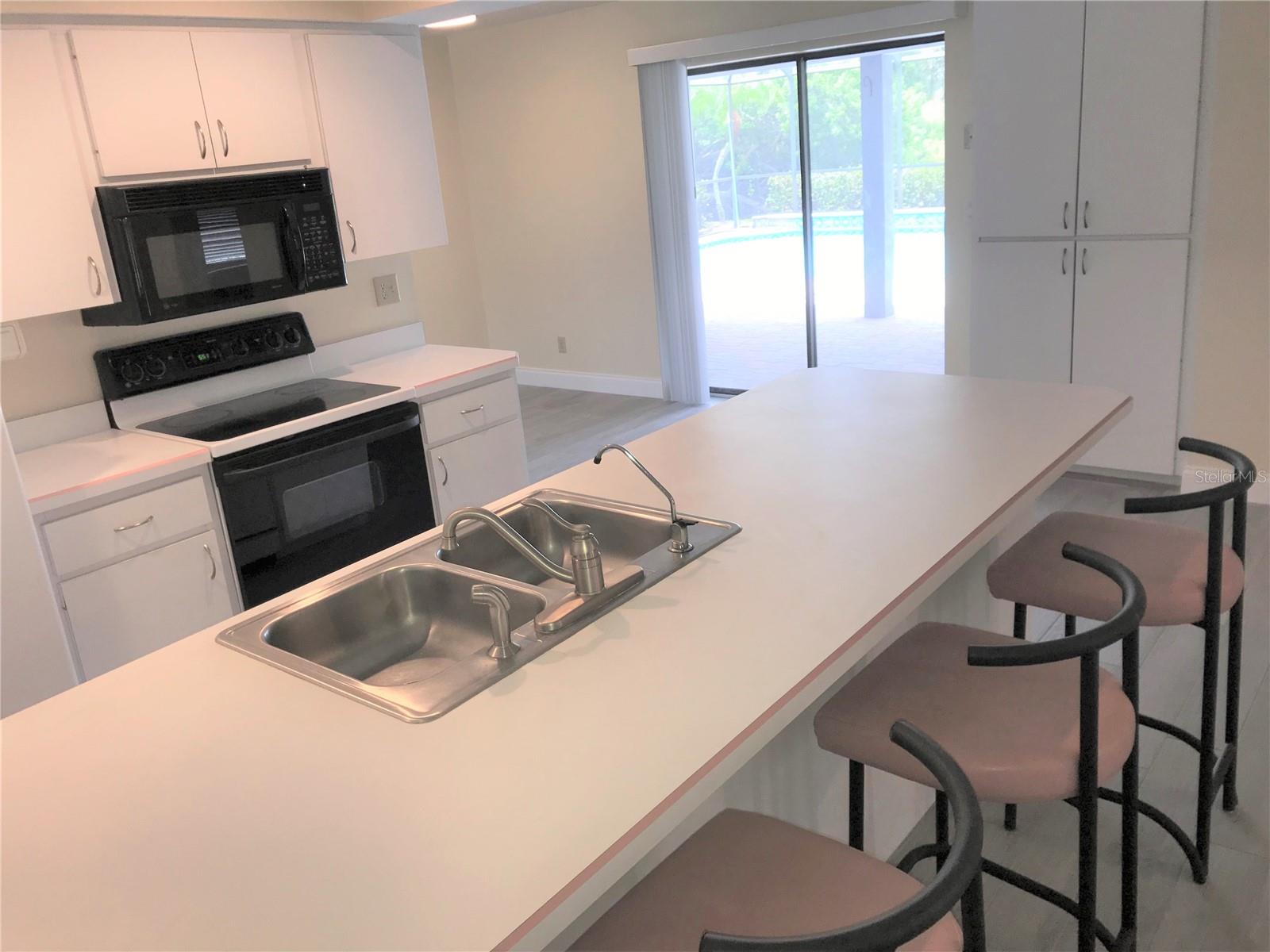 SUNSET ESTATES SUB - Residential Lease