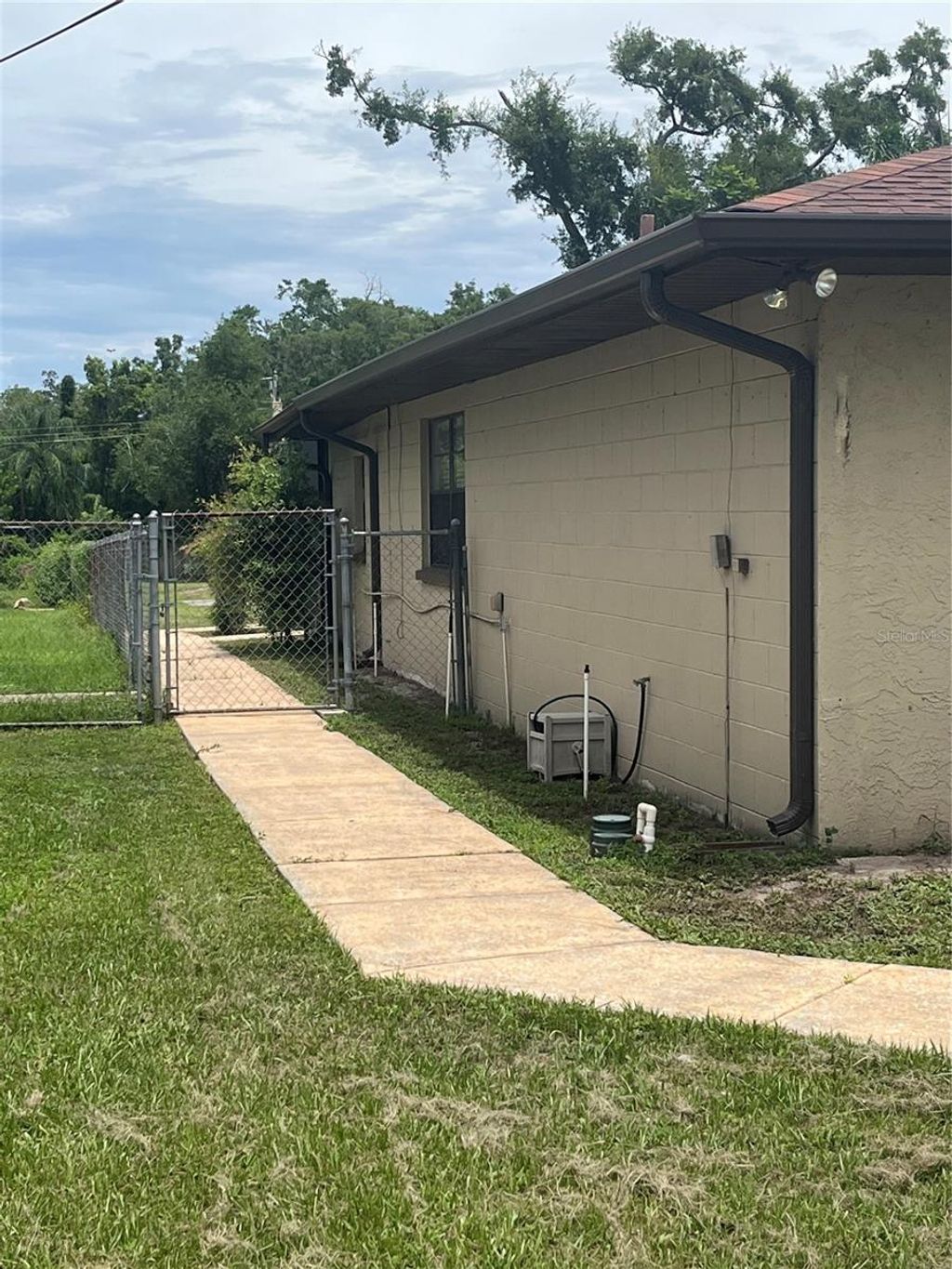 Photo of 202 E 127th Avenue, Tampa, FL 33612 (MLS # TB8441586)