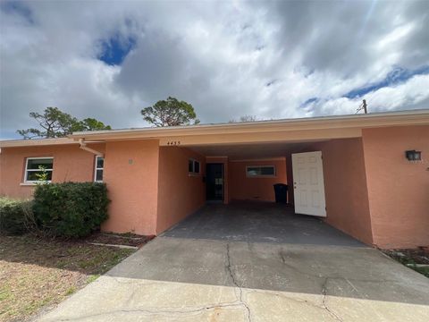 Photo of 4435 Huntington Street NE, St Petersburg, FL 33703 (MLS # O6284316) Photo of 4435 Huntington Street NE, St Petersburg, FL 33703 (MLS # O6284316)