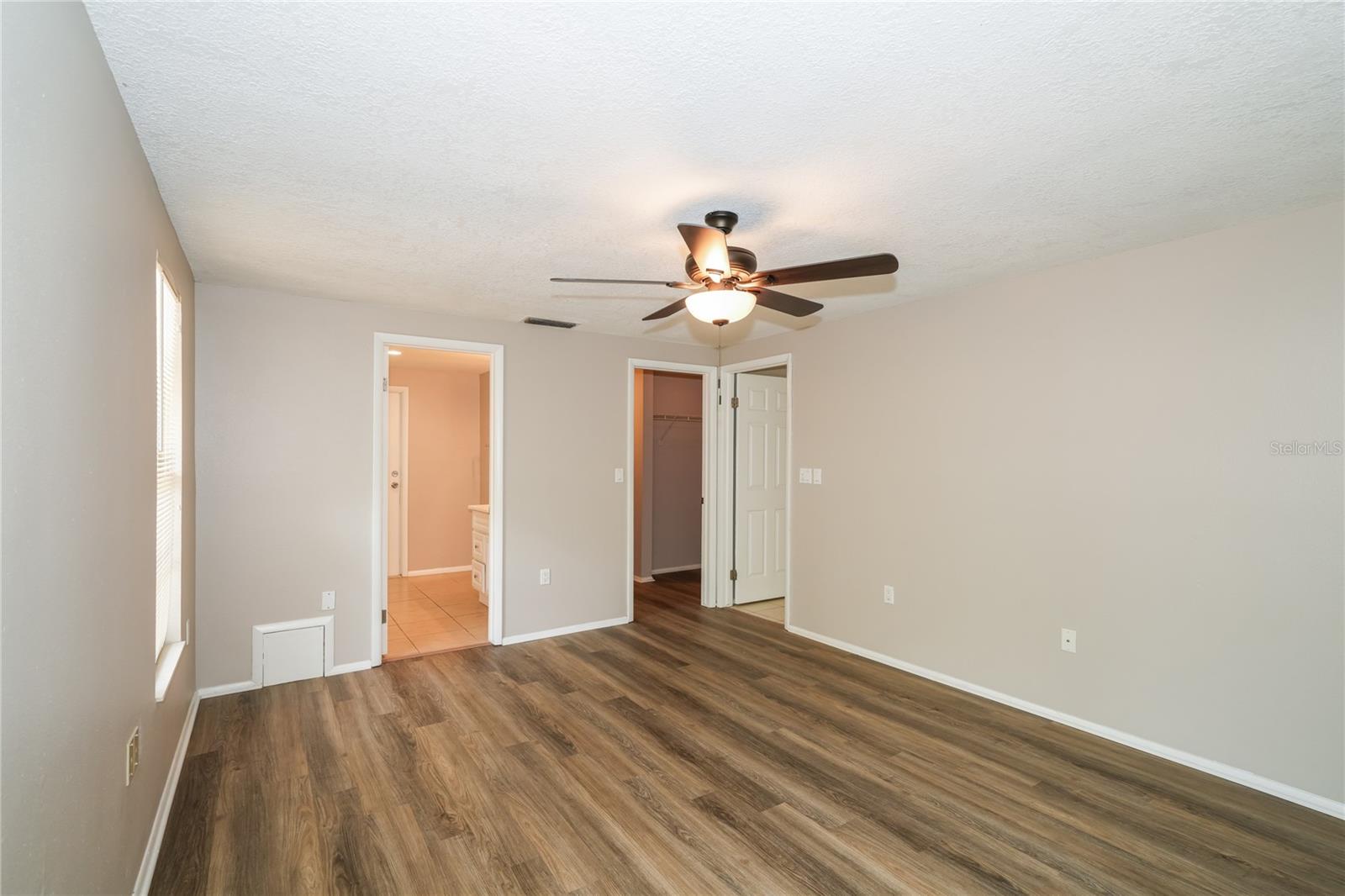 CINNAMON HILL - Residential