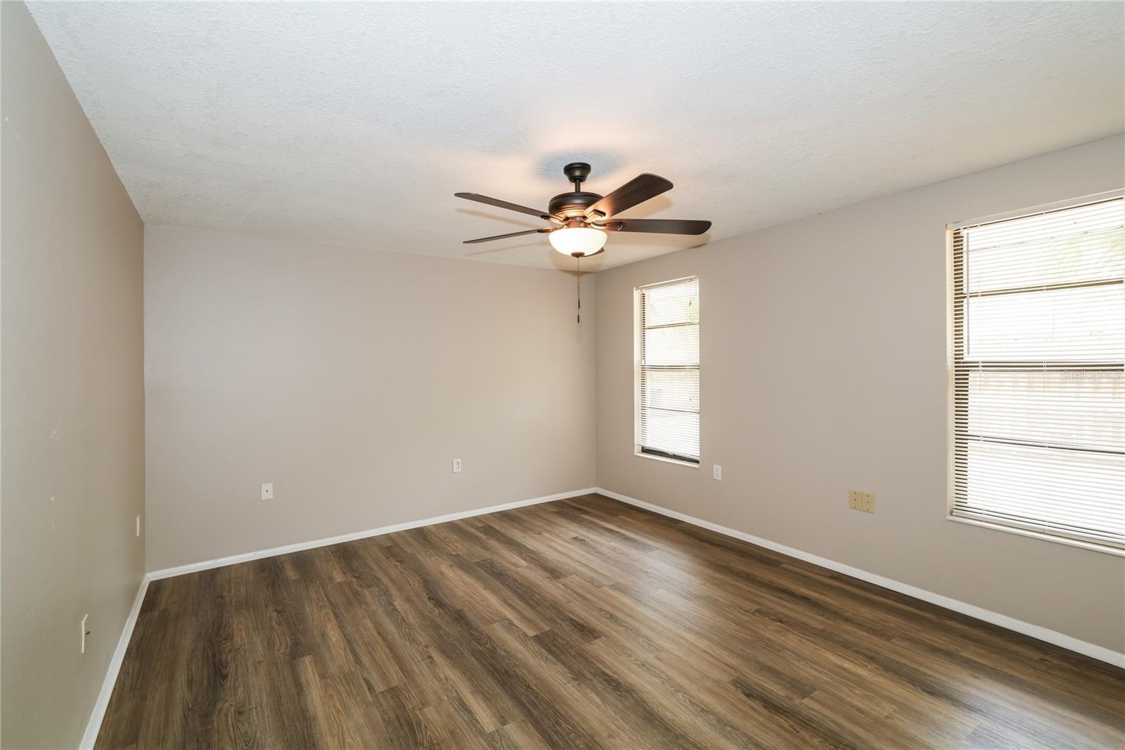 CINNAMON HILL - Residential