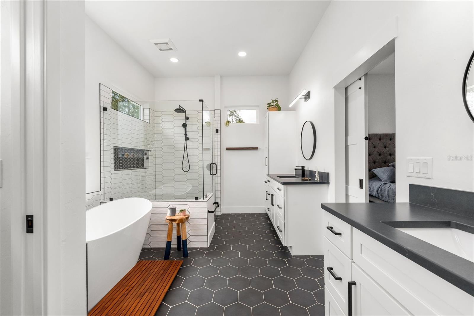 LEXINGTON PLACE - Residential