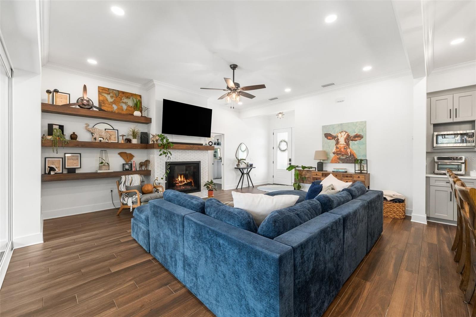 LEXINGTON PLACE - Residential