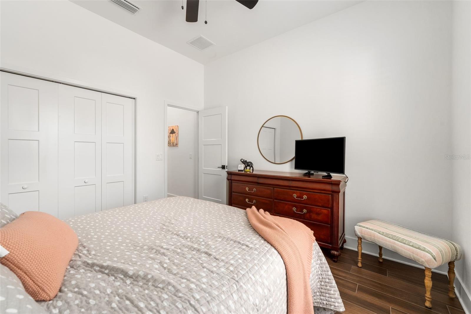 LEXINGTON PLACE - Residential