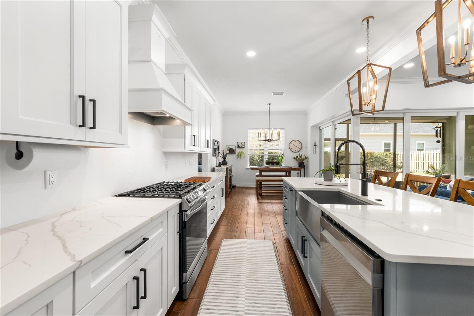 LEXINGTON PLACE - Residential