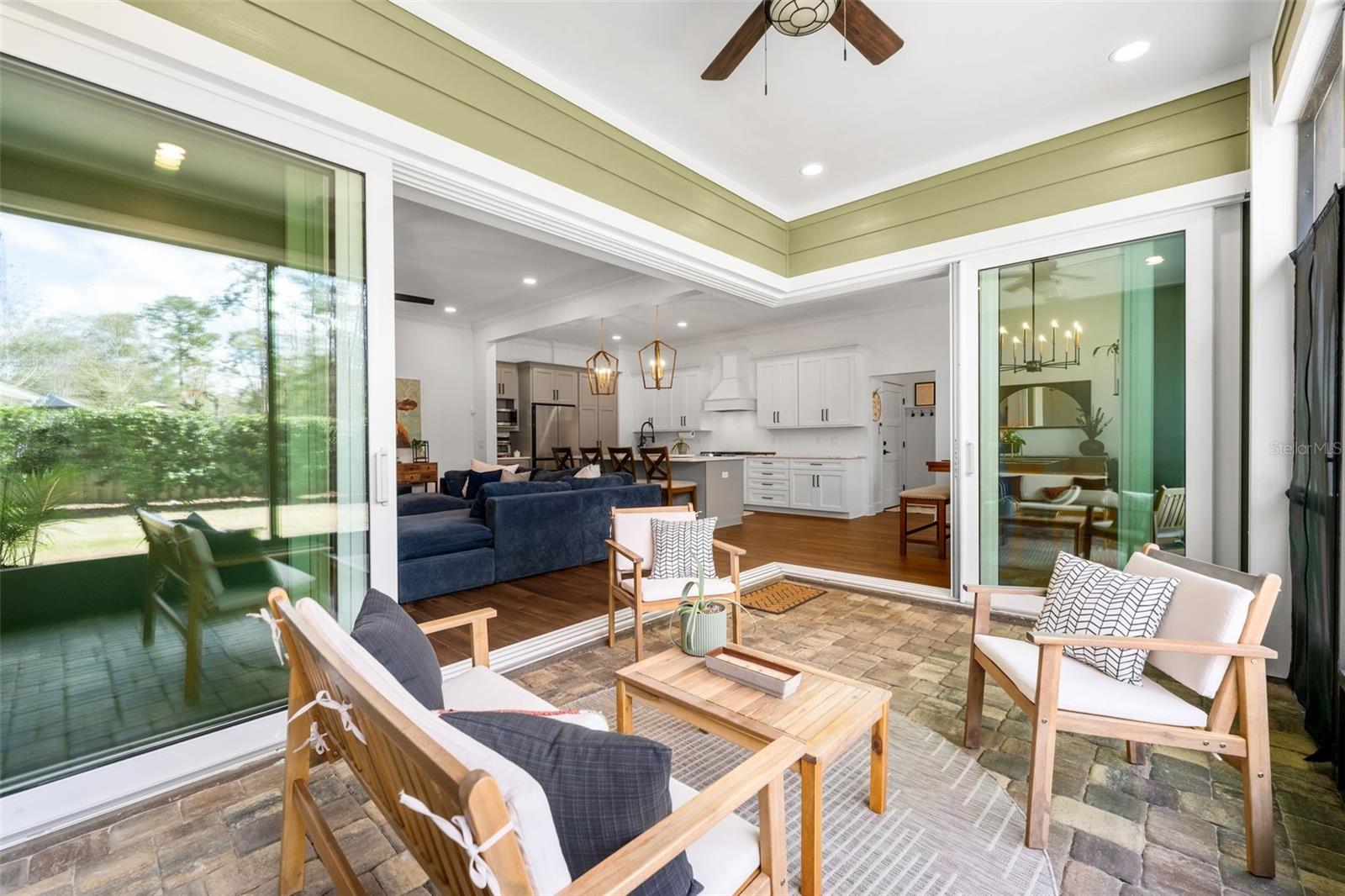 LEXINGTON PLACE - Residential