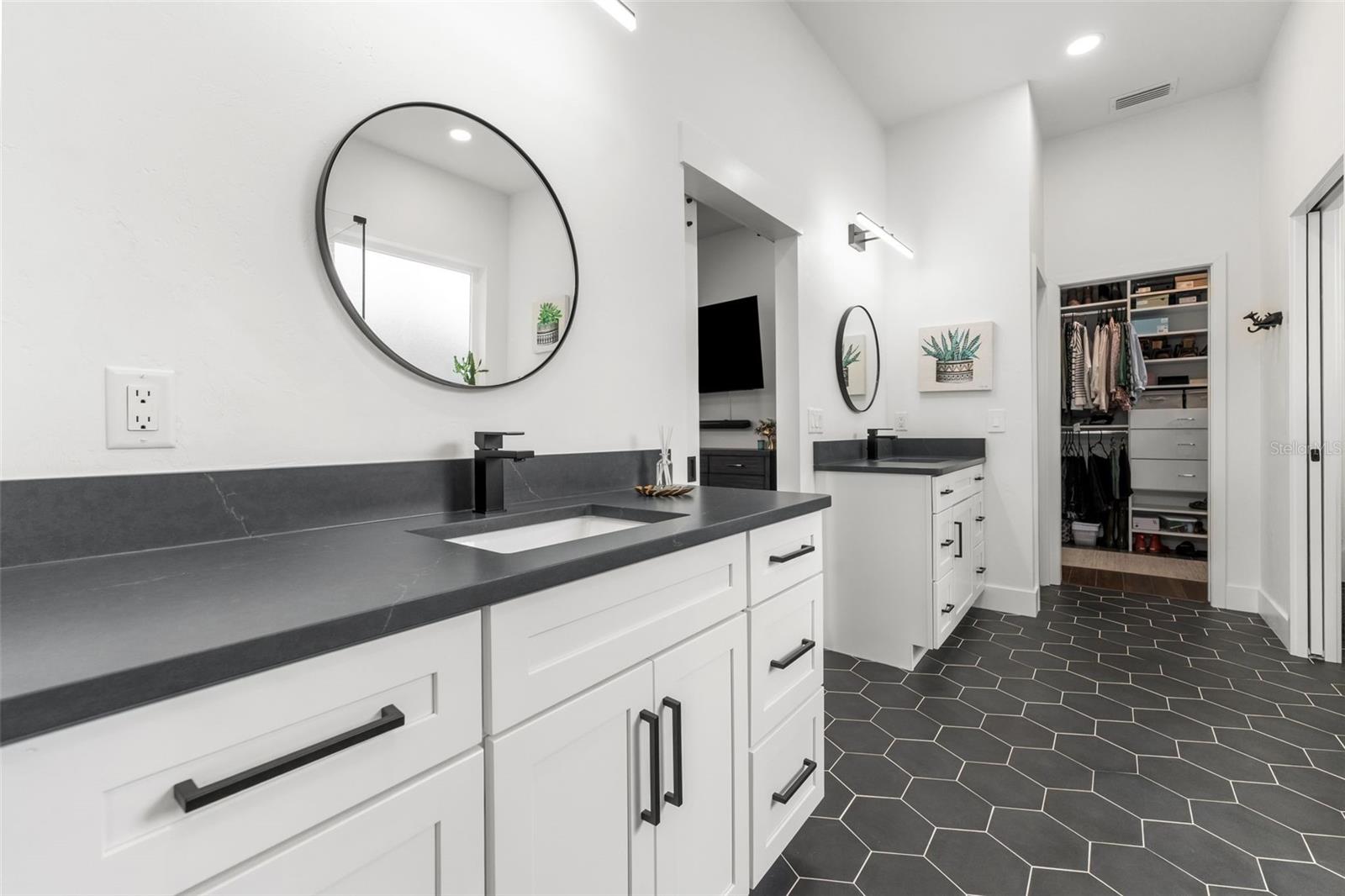 LEXINGTON PLACE - Residential