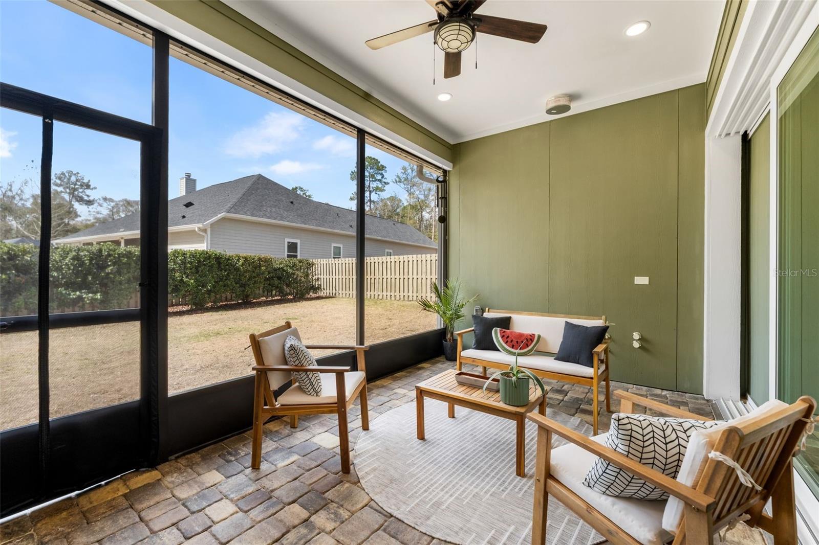 LEXINGTON PLACE - Residential