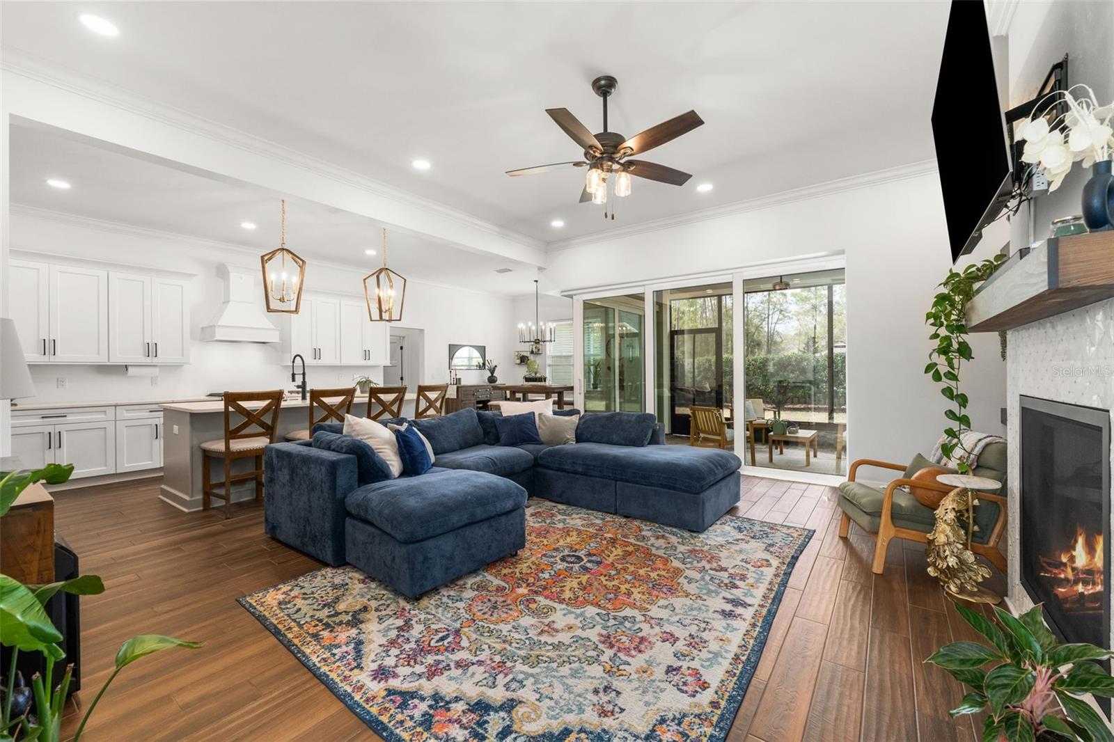 LEXINGTON PLACE - Residential