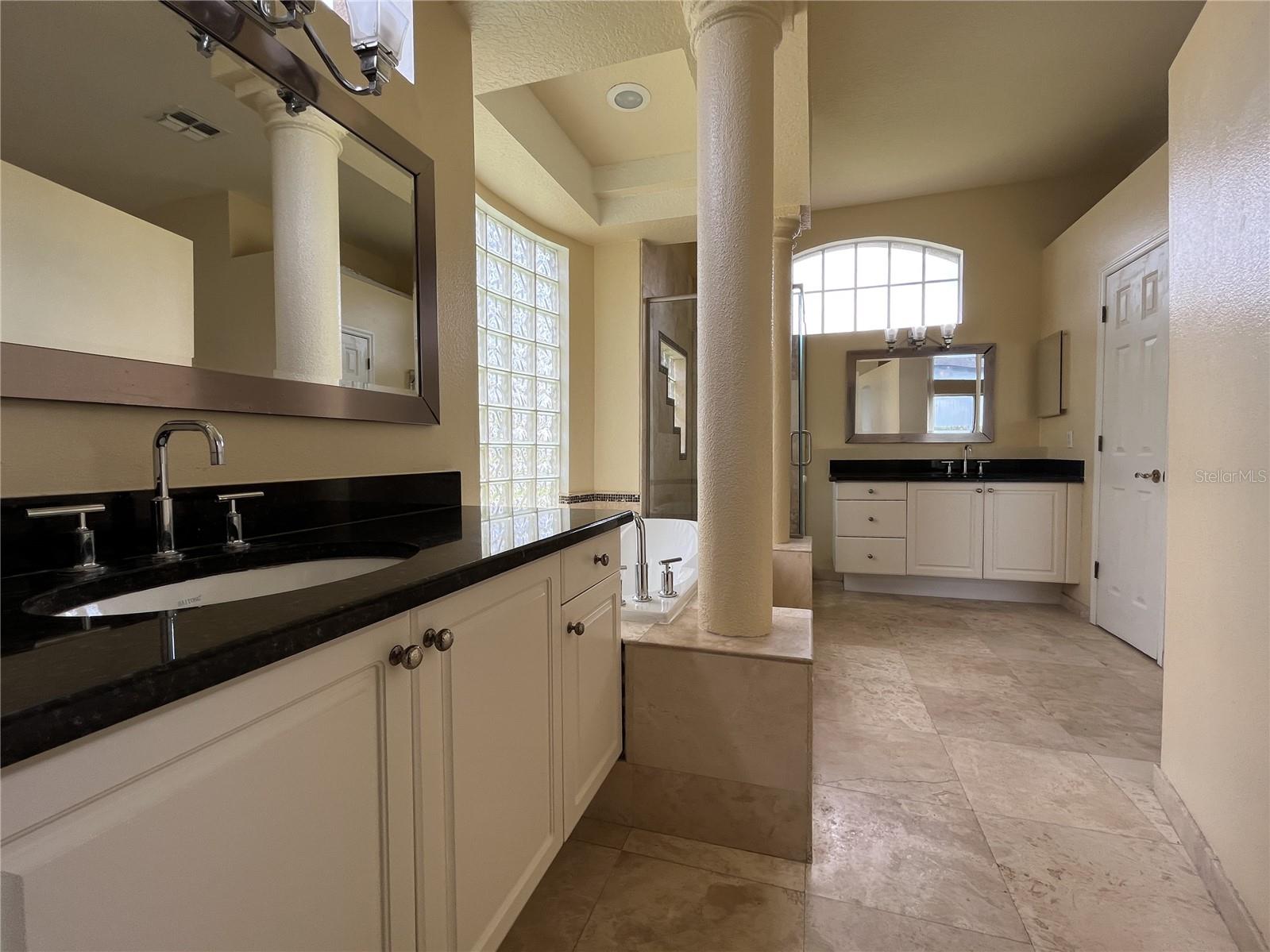 HAMPTONS - Residential Lease