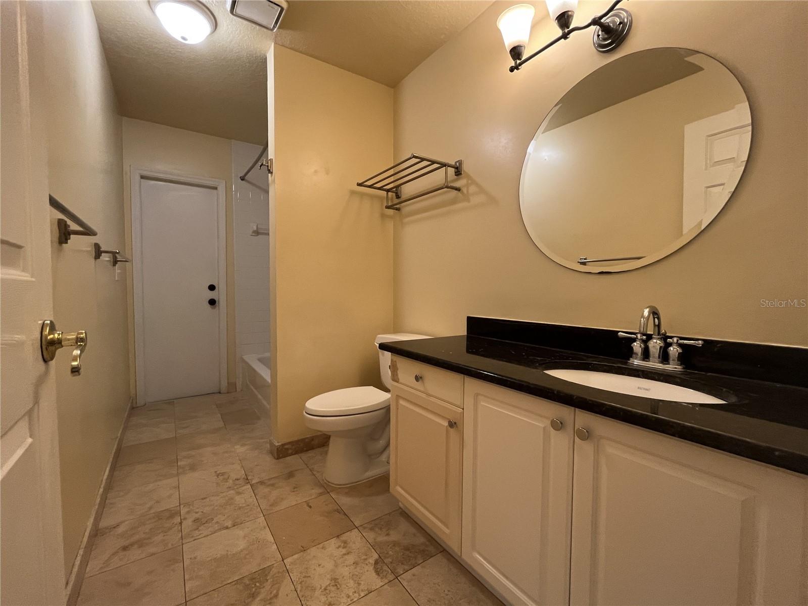 HAMPTONS - Residential Lease