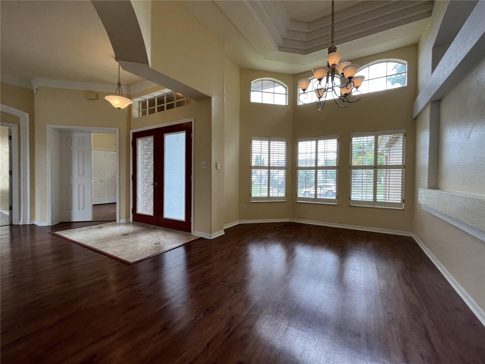 HAMPTONS - Residential Lease