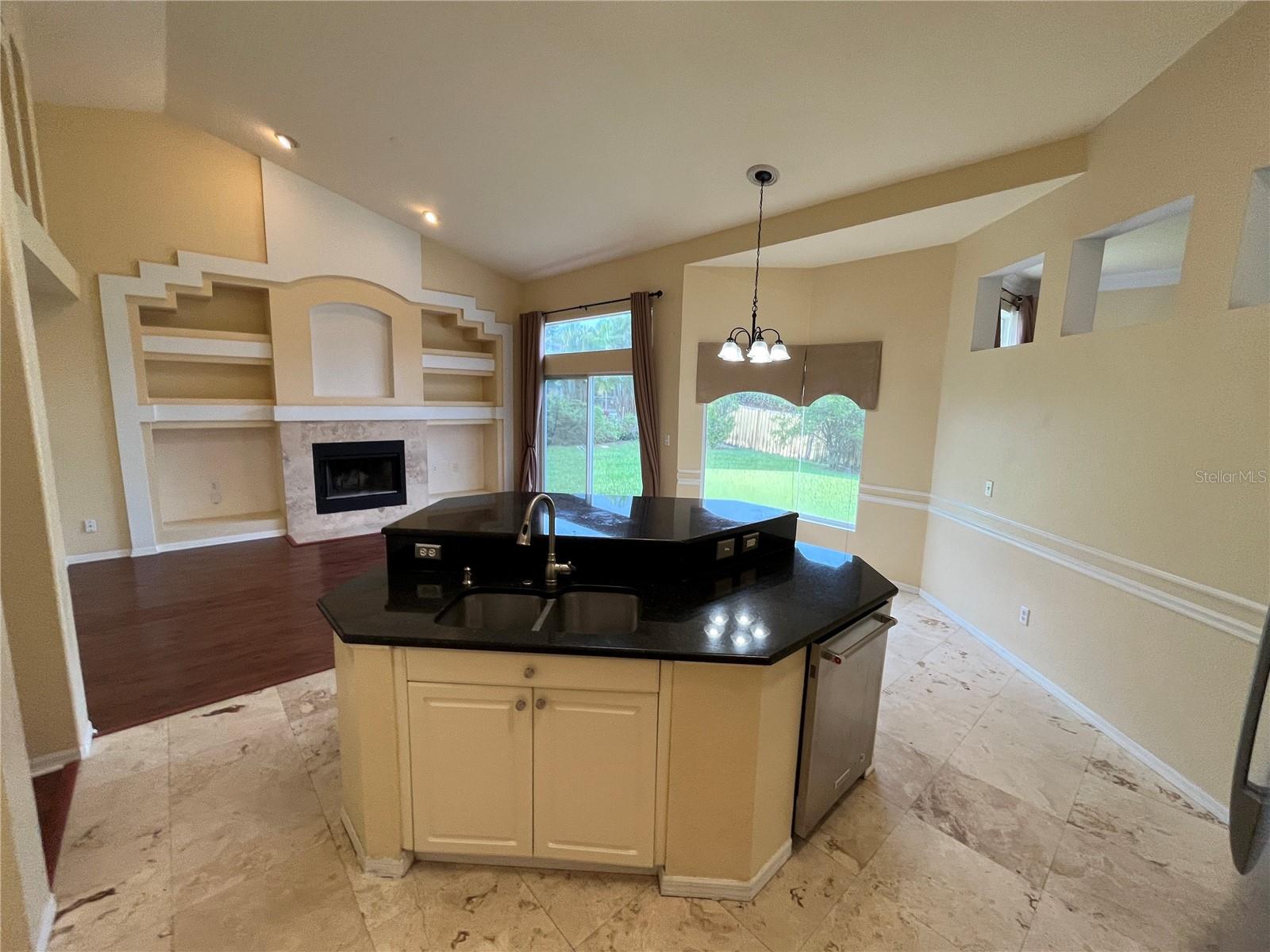 HAMPTONS - Residential Lease