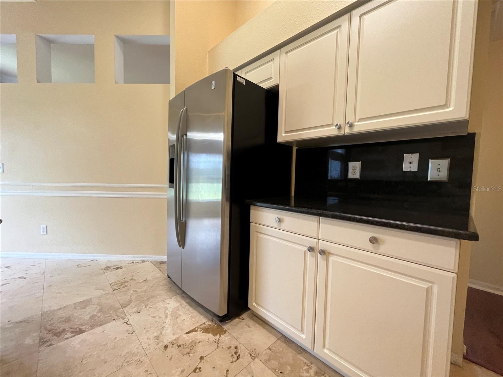 HAMPTONS - Residential Lease