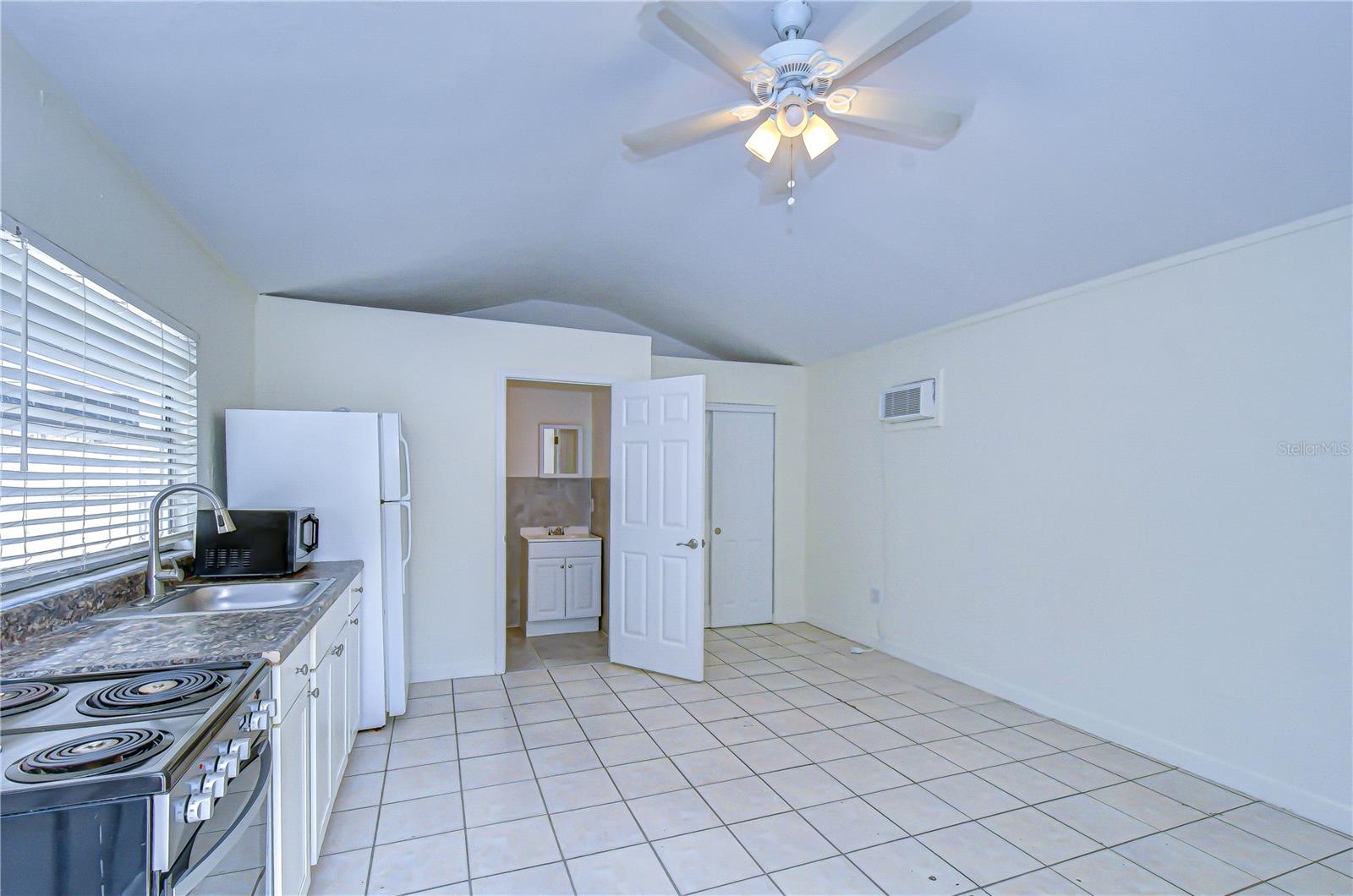 DREWS JOHN - Residential