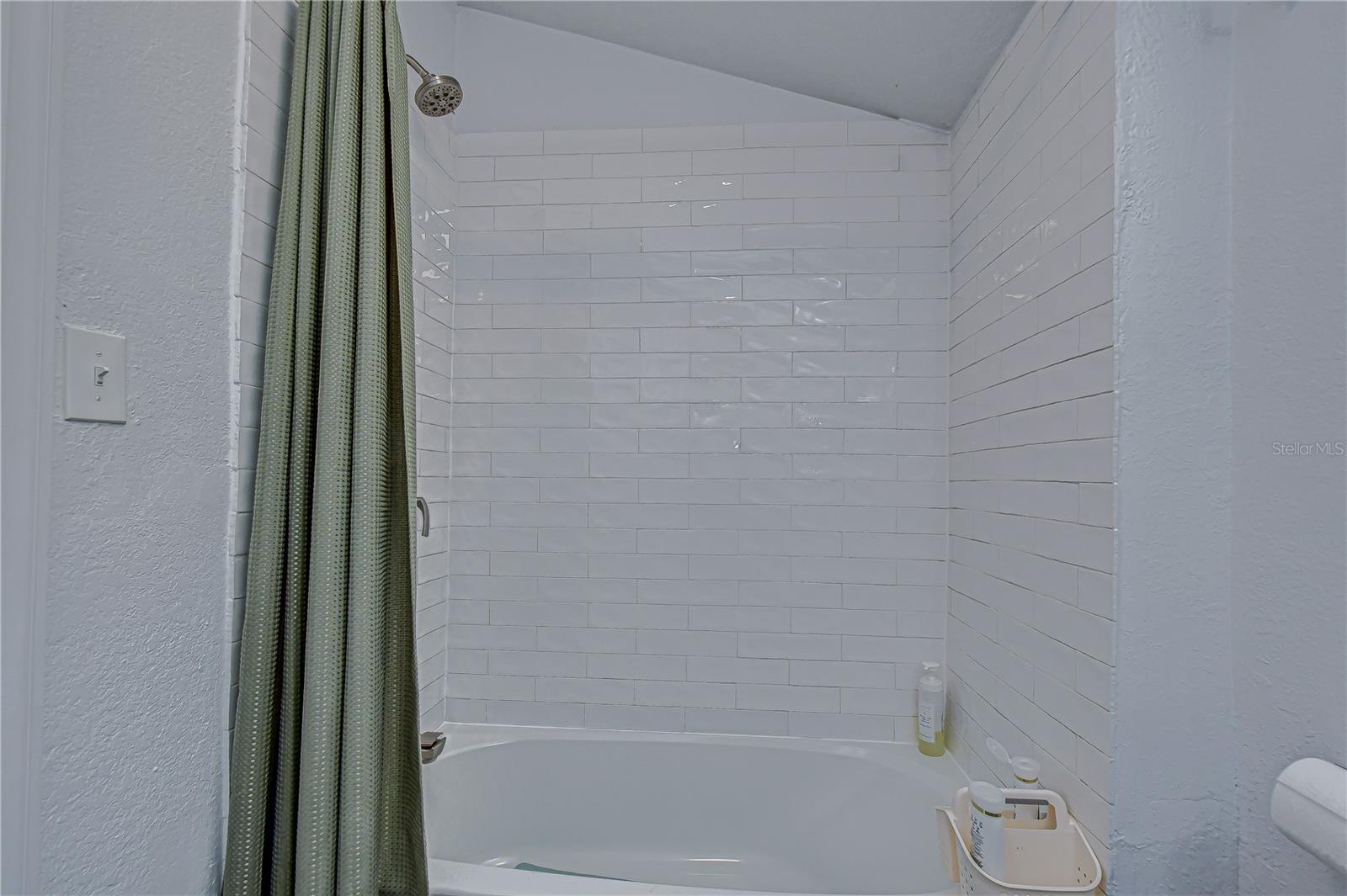 DREWS JOHN - Residential