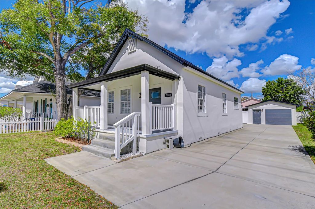 Photo of 2903 W Ivy Street, Tampa, FL 33607 (MLS # TB8484396)