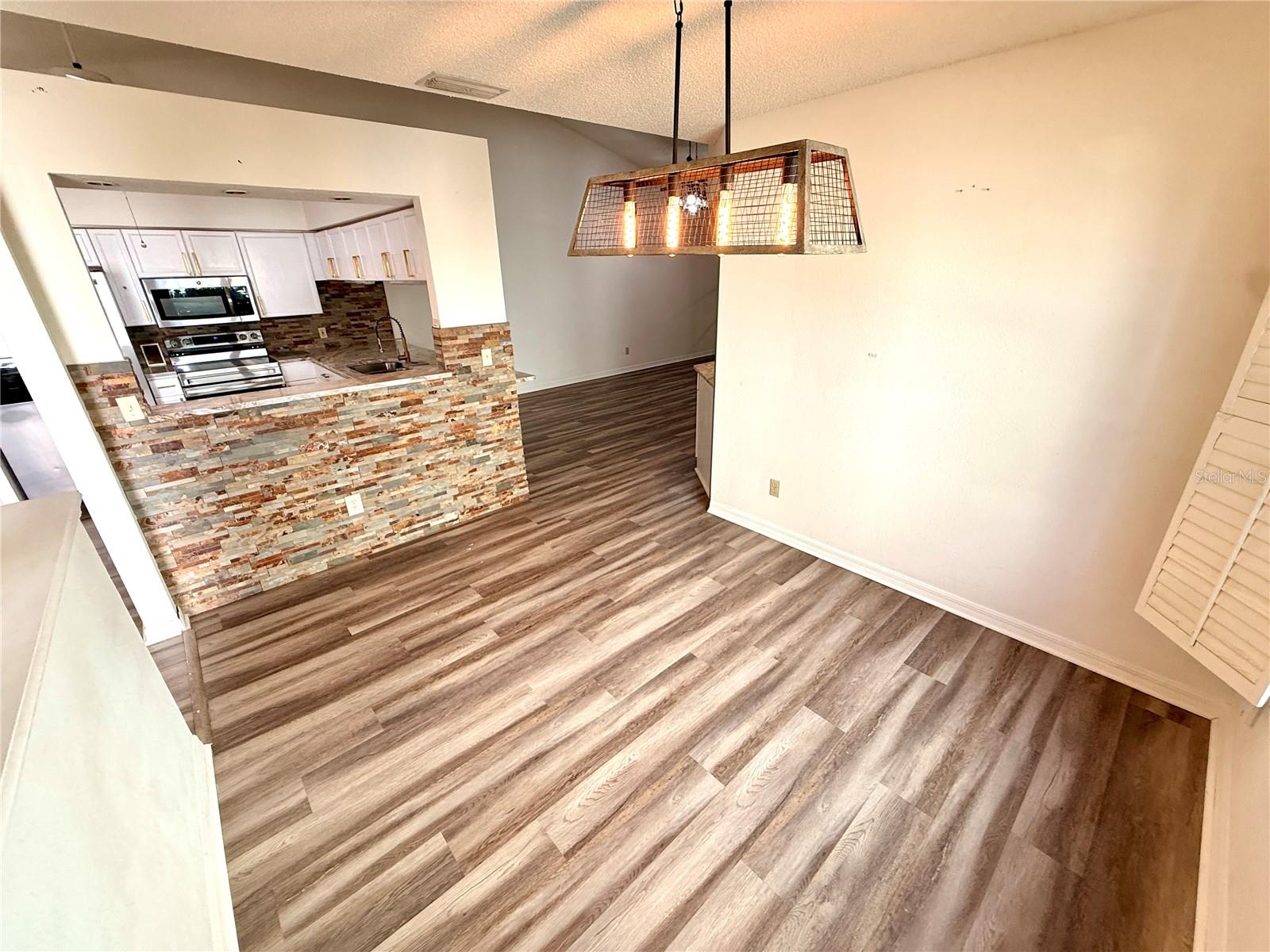 BROOKFIELD AT ESTANCIA - Residential