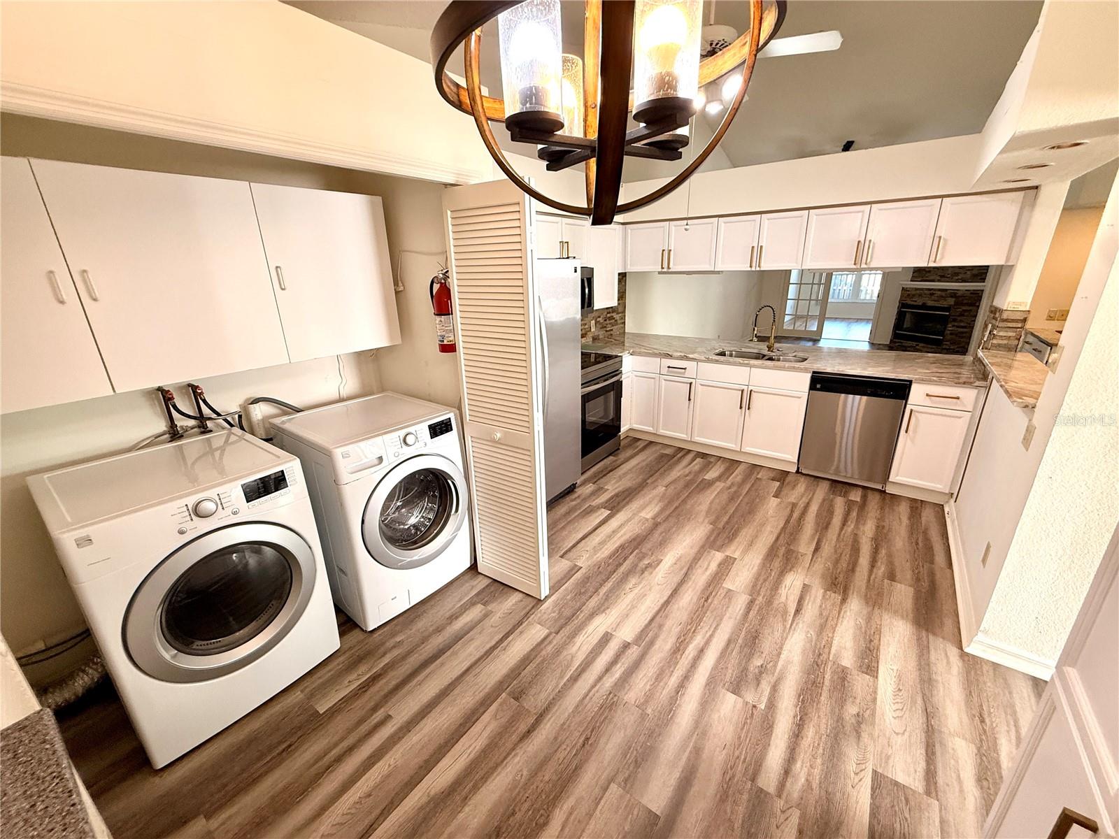 BROOKFIELD AT ESTANCIA - Residential