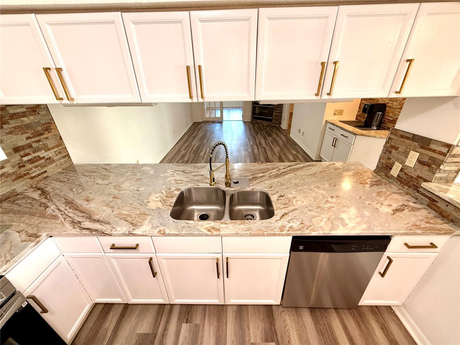 BROOKFIELD AT ESTANCIA - Residential