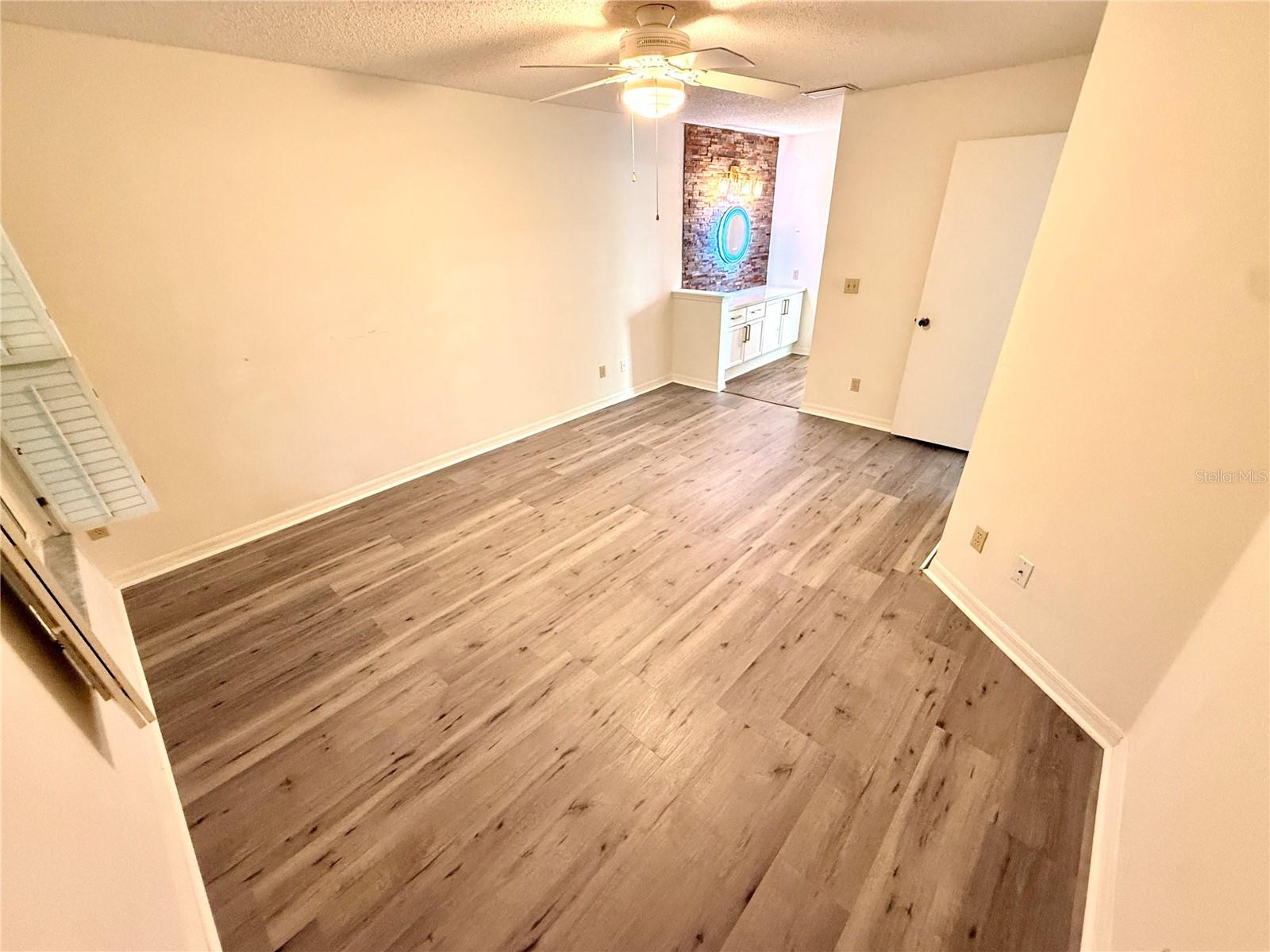 BROOKFIELD AT ESTANCIA - Residential