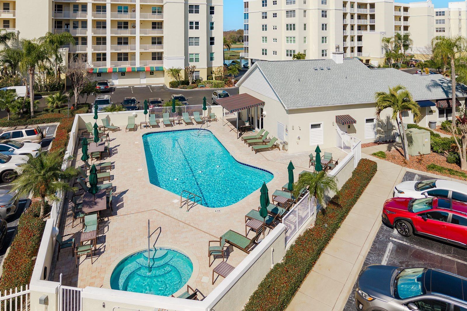 COUNTRY CLUB CONDO AT EAST BAY - Residential