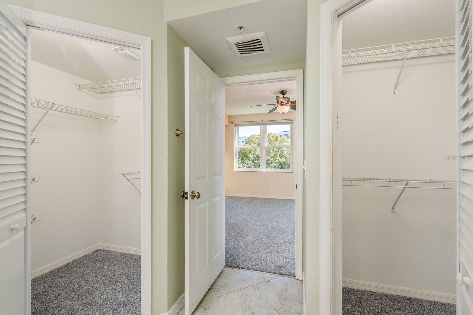 COUNTRY CLUB CONDO AT EAST BAY - Residential