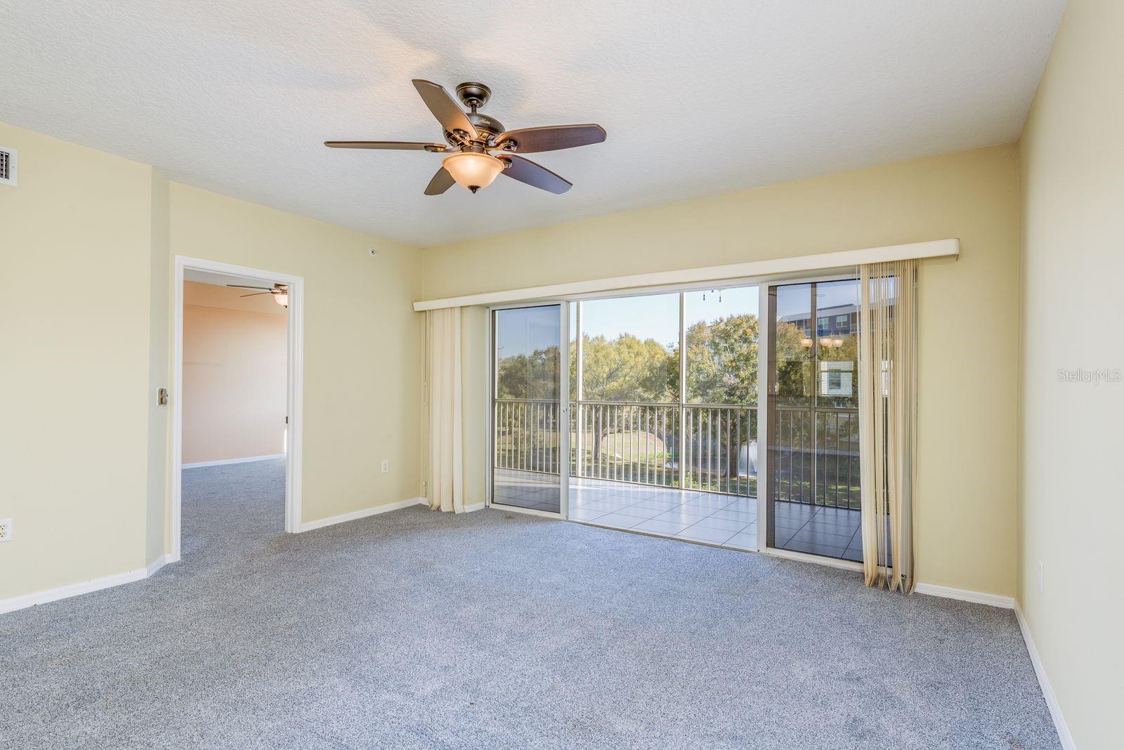 COUNTRY CLUB CONDO AT EAST BAY - Residential