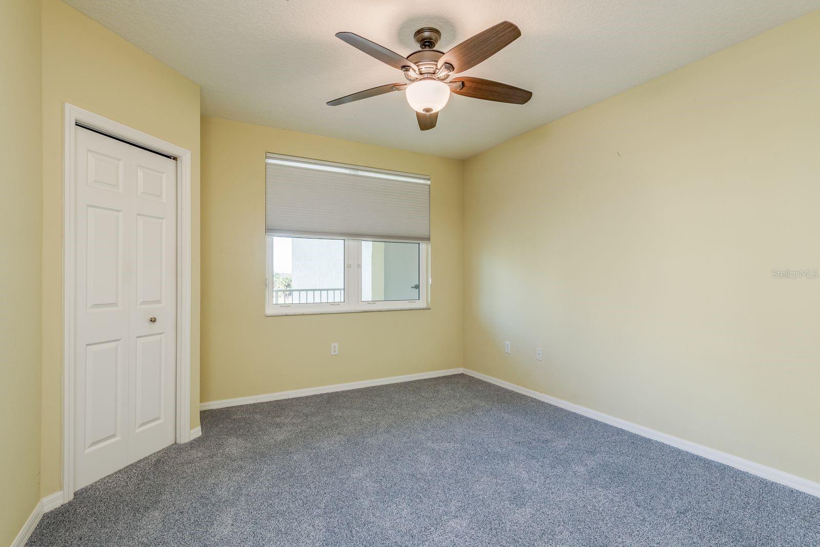 COUNTRY CLUB CONDO AT EAST BAY - Residential