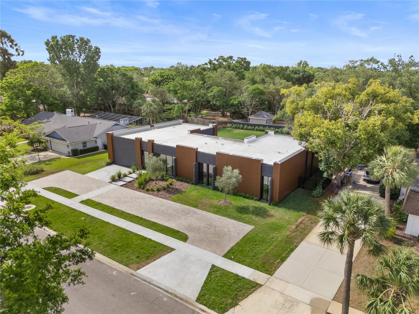 8966 EASTERLING DRIVE