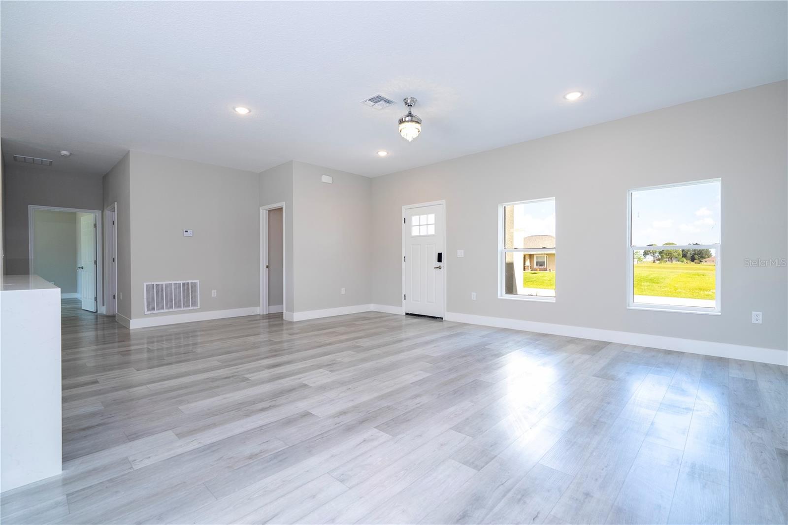 SPRING LAKE VILLAGE III PB 9 PG 54 LOT 29 BLK Q - Residential