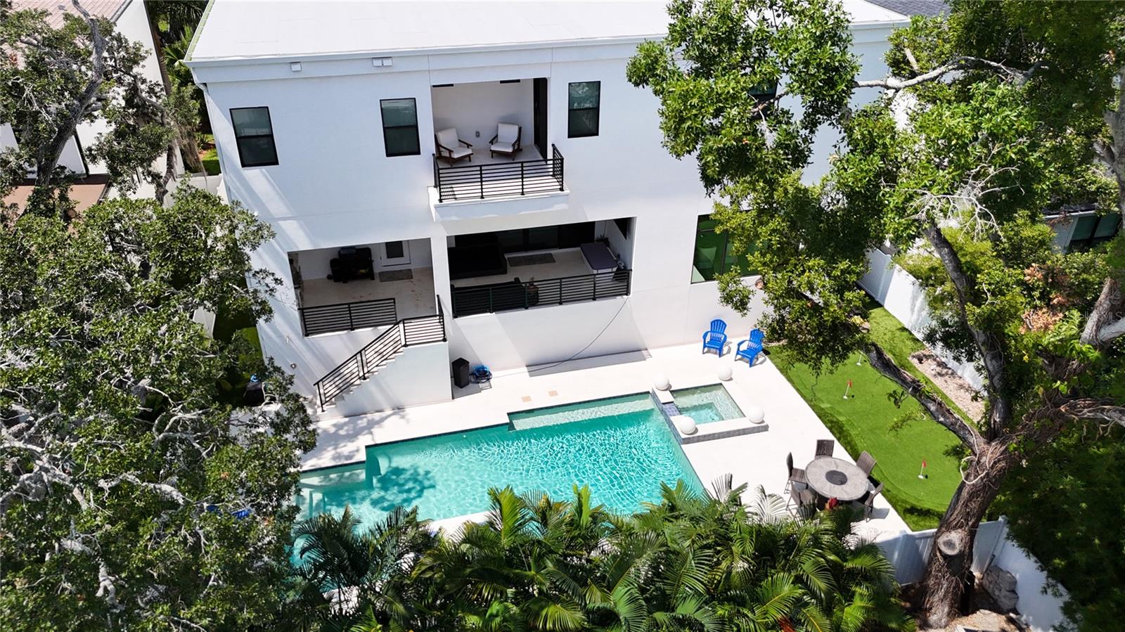 SUNSET PARK - Residential