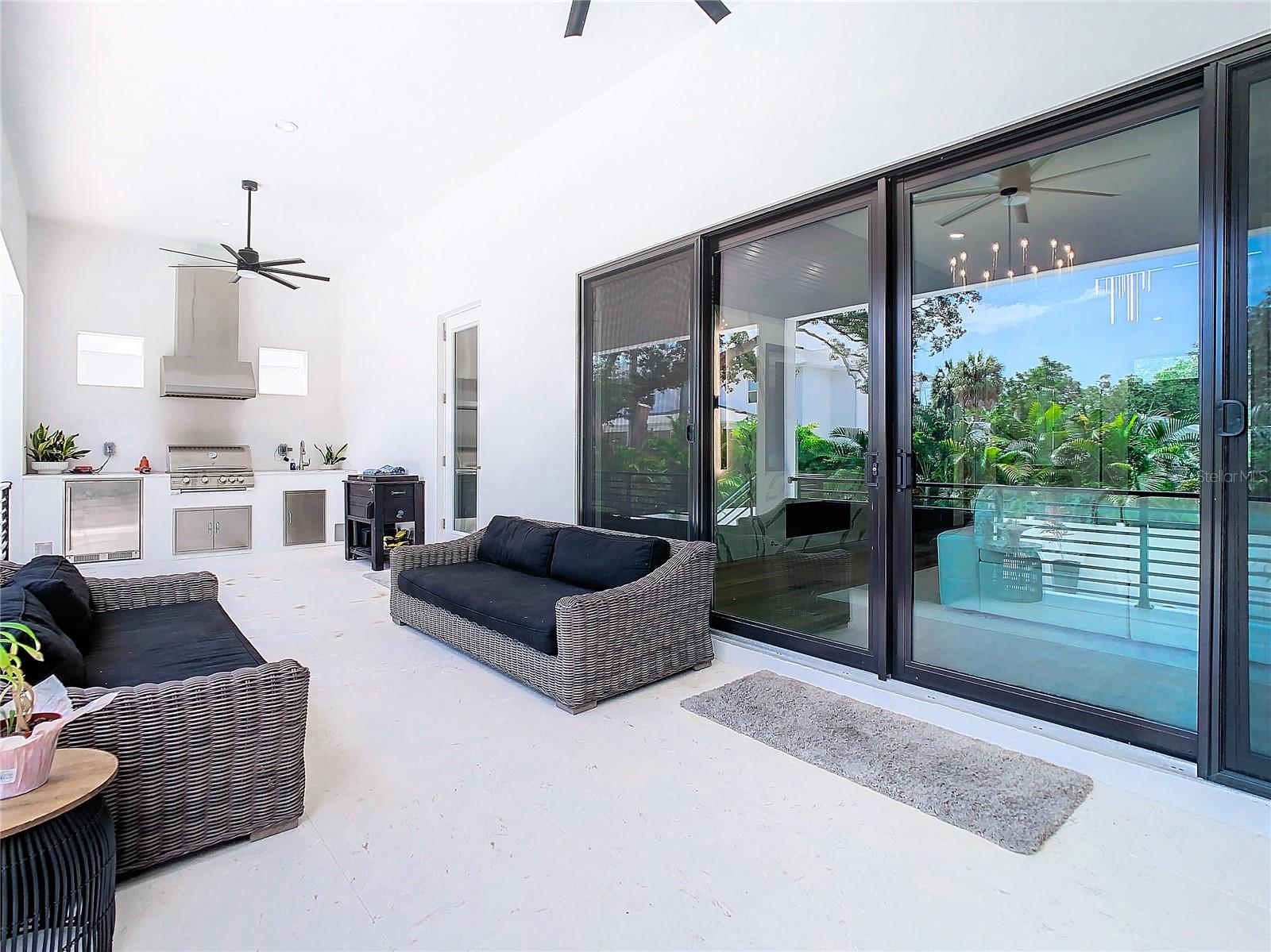 SUNSET PARK - Residential