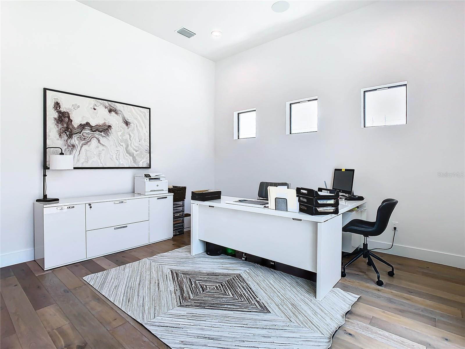 SUNSET PARK - Residential