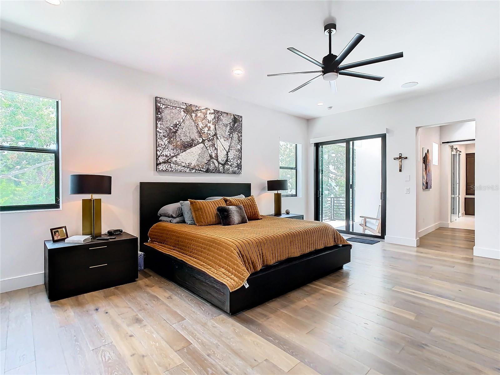 SUNSET PARK - Residential