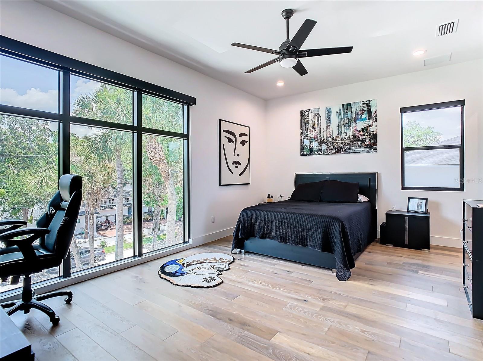 SUNSET PARK - Residential