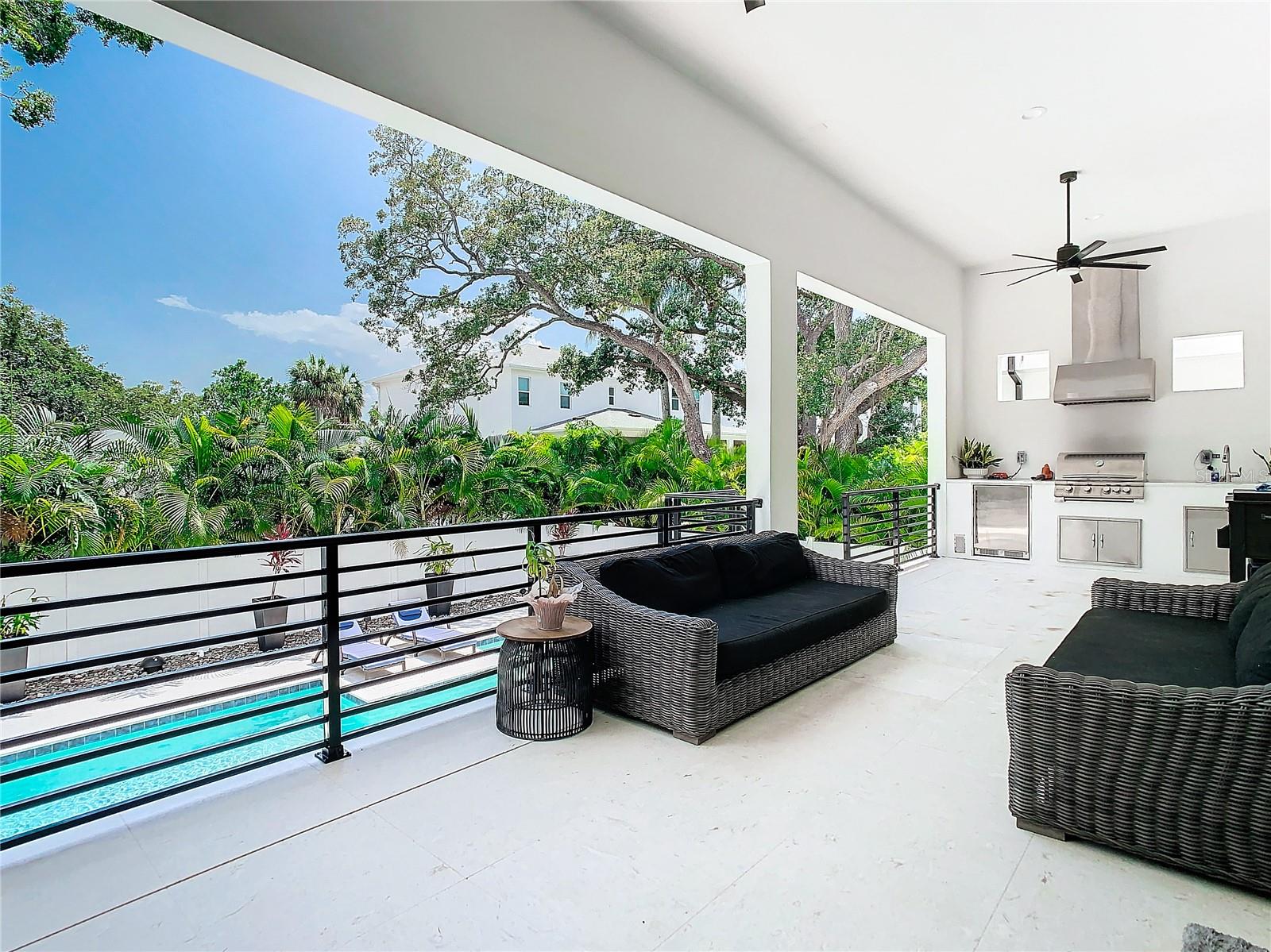 SUNSET PARK - Residential