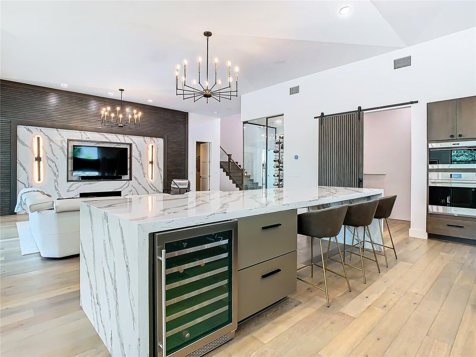 SUNSET PARK - Residential