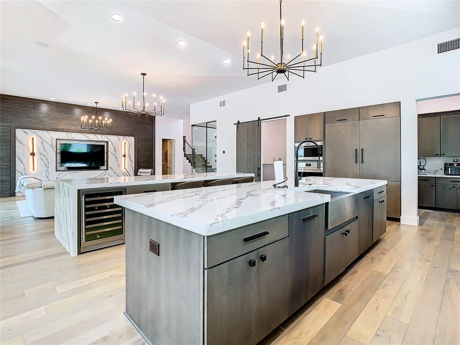 SUNSET PARK - Residential