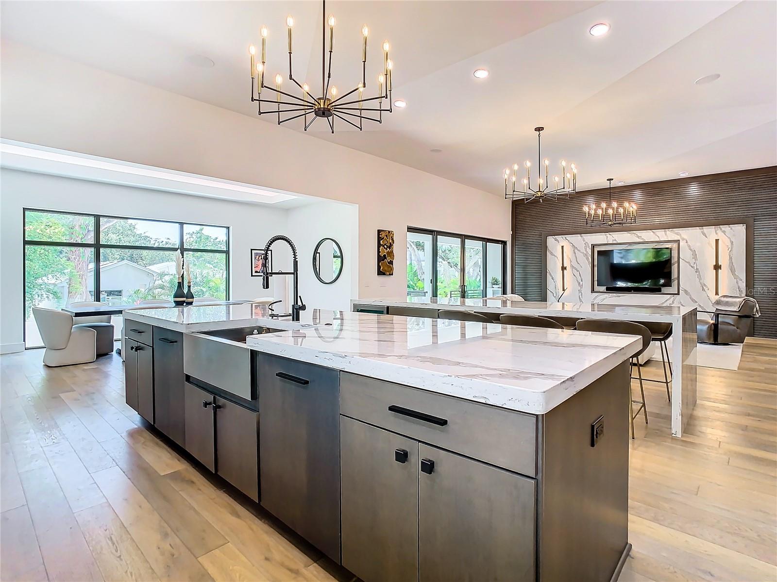 SUNSET PARK - Residential