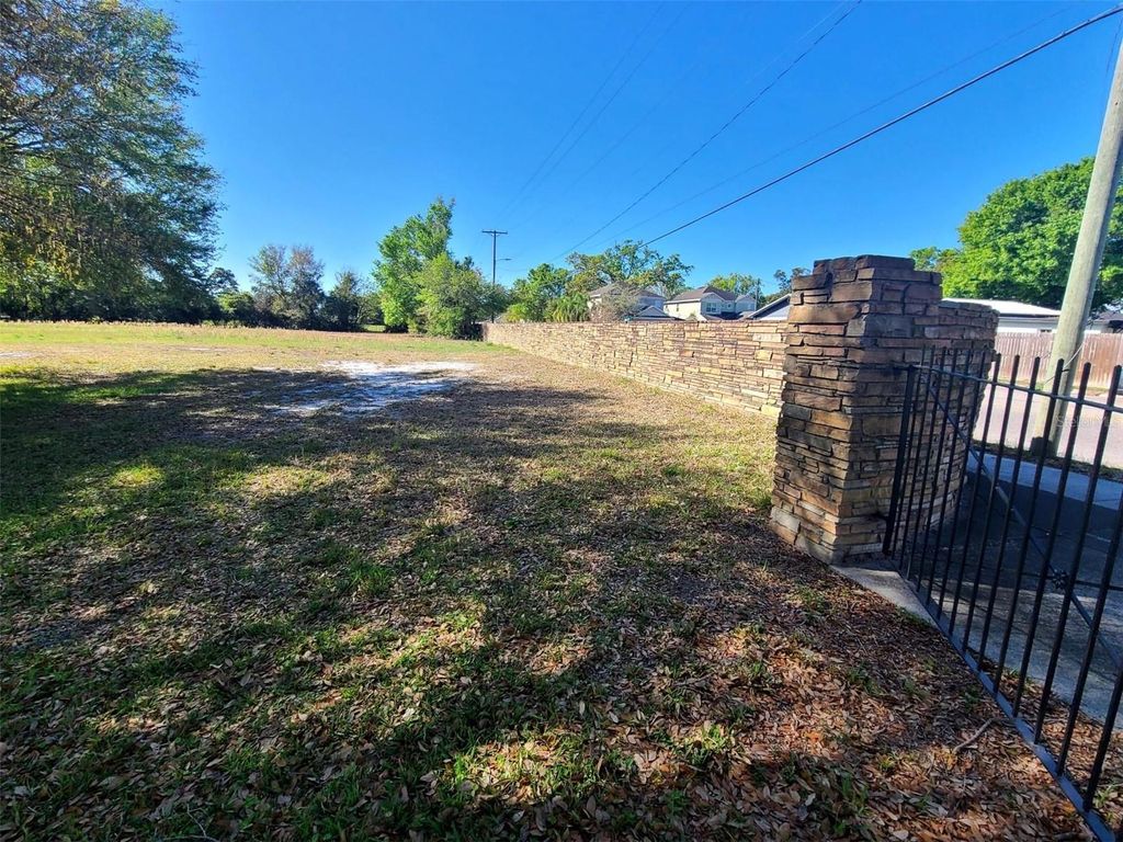 Photo of 3541 N Blvd, Tampa, FL 33603 (MLS # TB8361739)